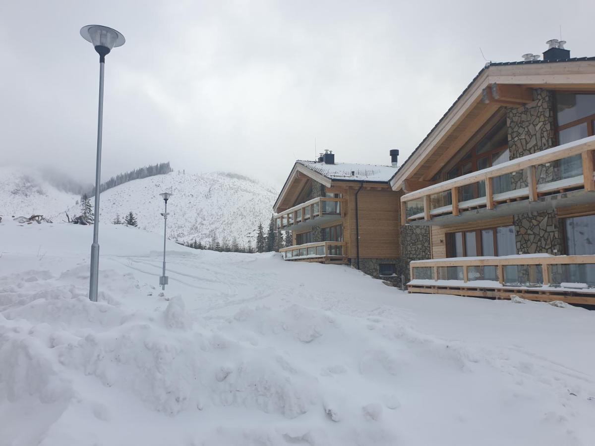 Chalets Viva Jasna & Jacuzzi Demanovska Dolina Exterior photo