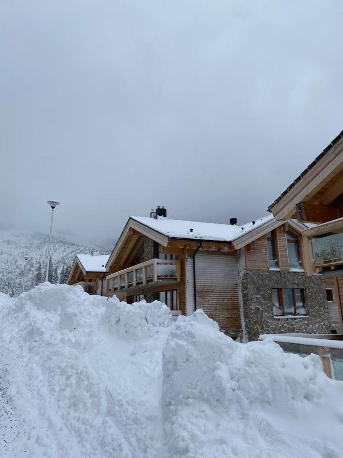 Chalets Viva Jasna & Jacuzzi Demanovska Dolina Exterior photo